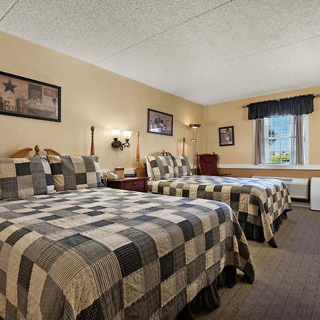 Country Living Inn Smoketown  Εξωτερικό φωτογραφία