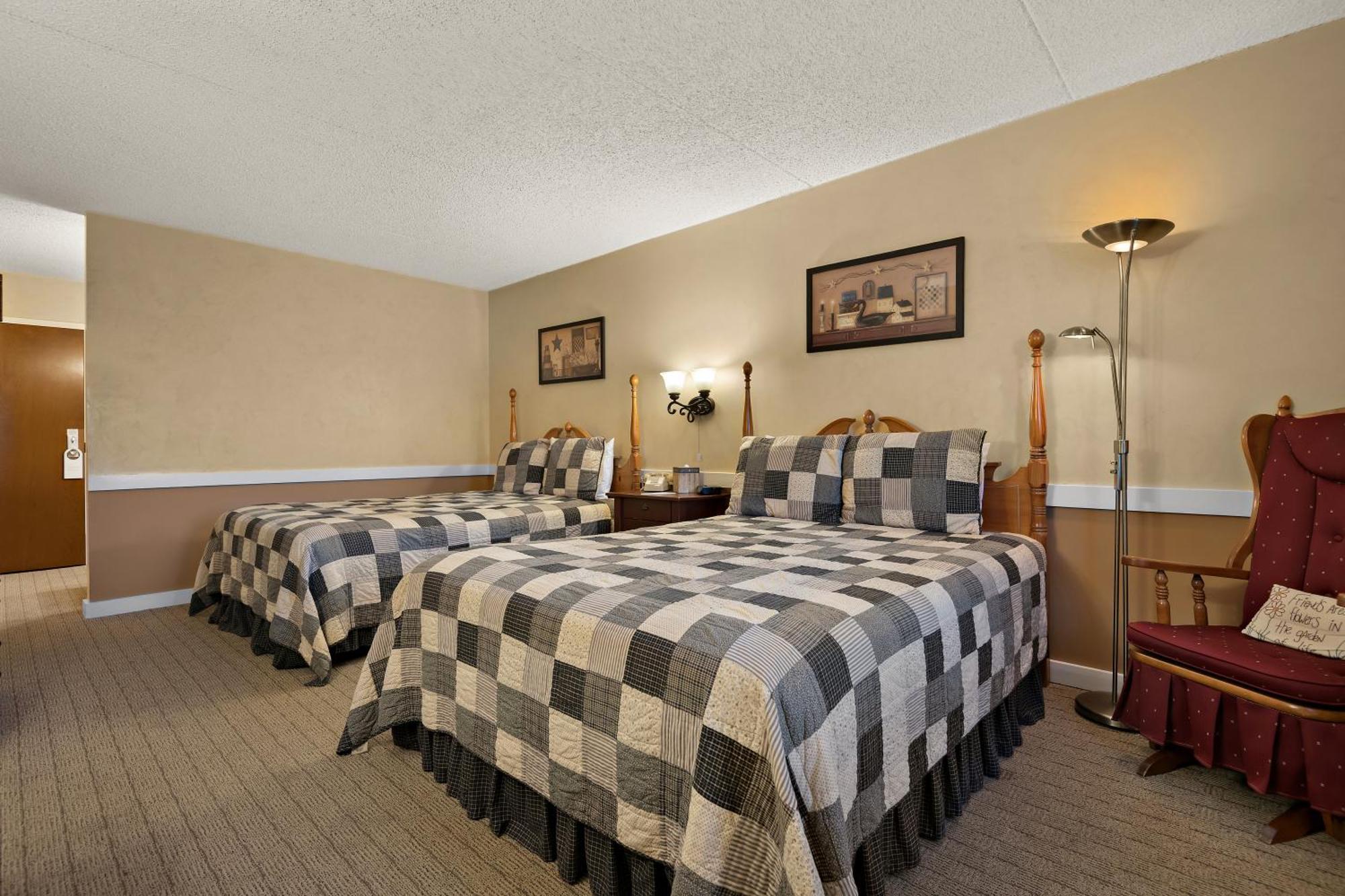 Country Living Inn Smoketown  Εξωτερικό φωτογραφία